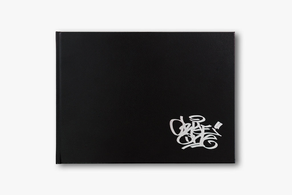 BLACKBOOK 01 - CRYE (REGULAR EDITION)