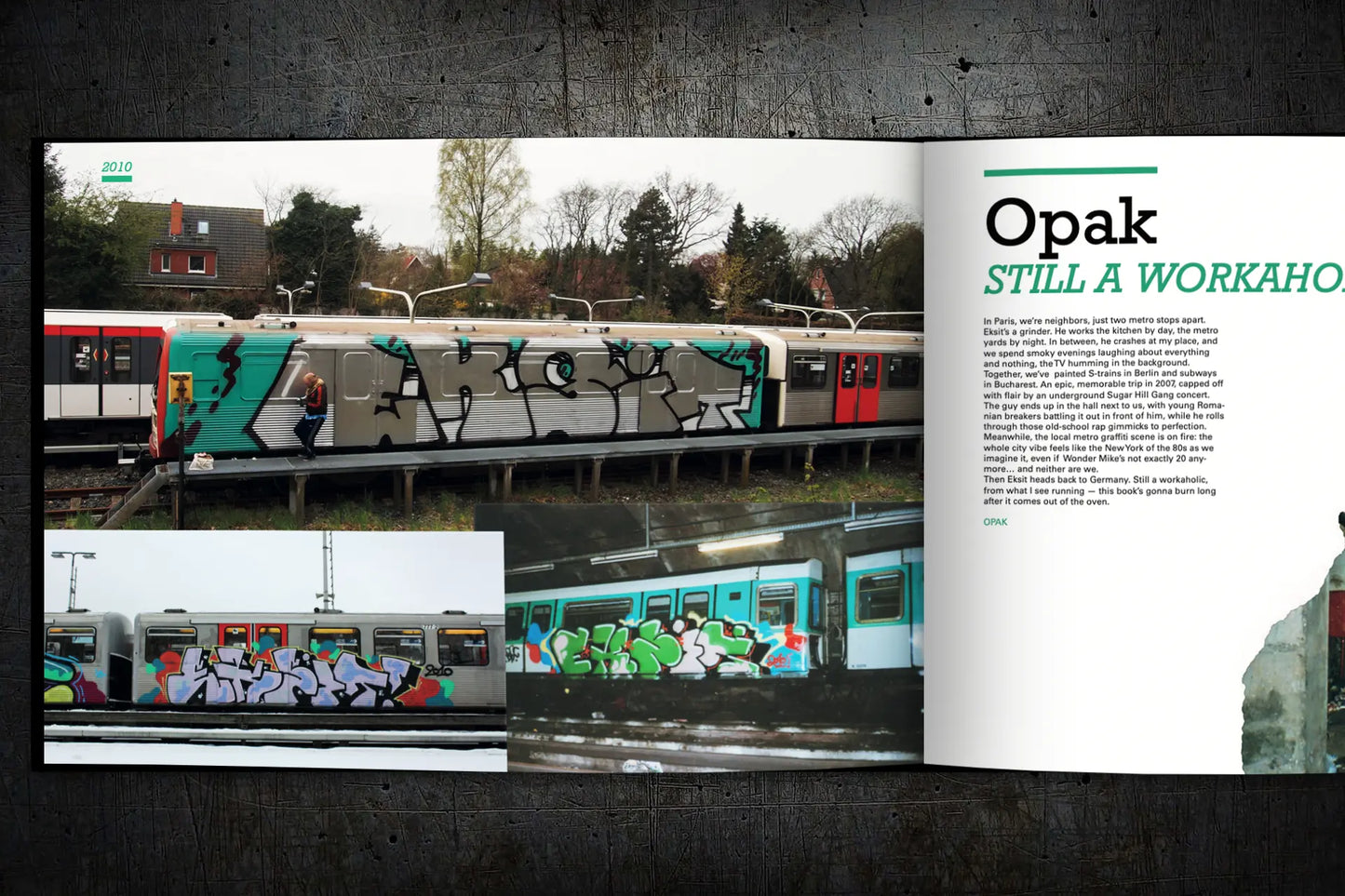 BLACKBOOK 04 - EKSIT (REGULAR EDITION)