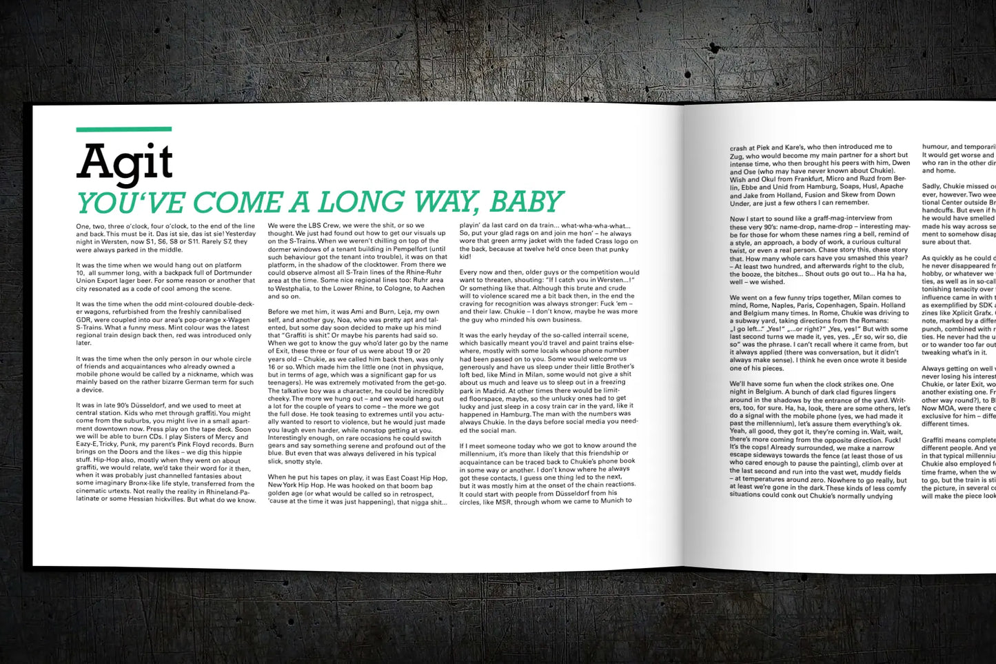 BLACKBOOK 04 - EKSIT (REGULAR EDITION)